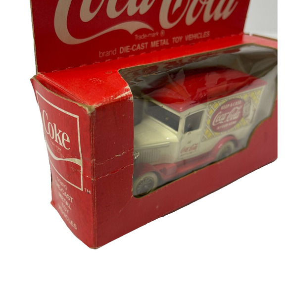 Die-Cast Metal Toy Vehicle "Keep A Case Coca Cola in Your House" Delivery Truck - Picture 10 of 11